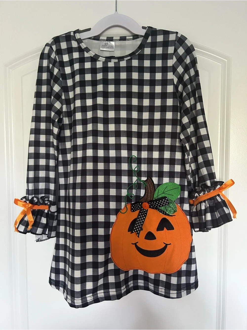 Black & White Gingham Pumpkin Kids Set with Orange Accent